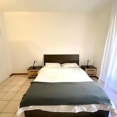 Appartement From Rail To In Town *