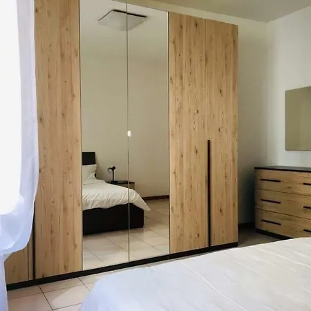 Appartement From Rail To In Town *